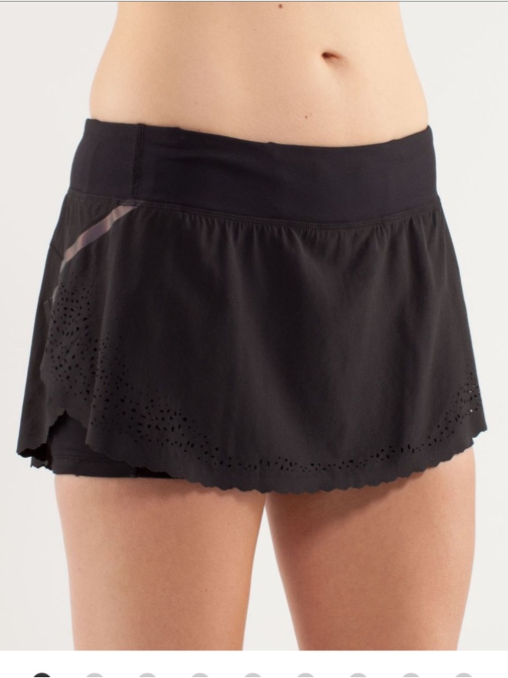 Lululemon micro mini skort Run a marathon sz 6 shorts lazer cut lace black